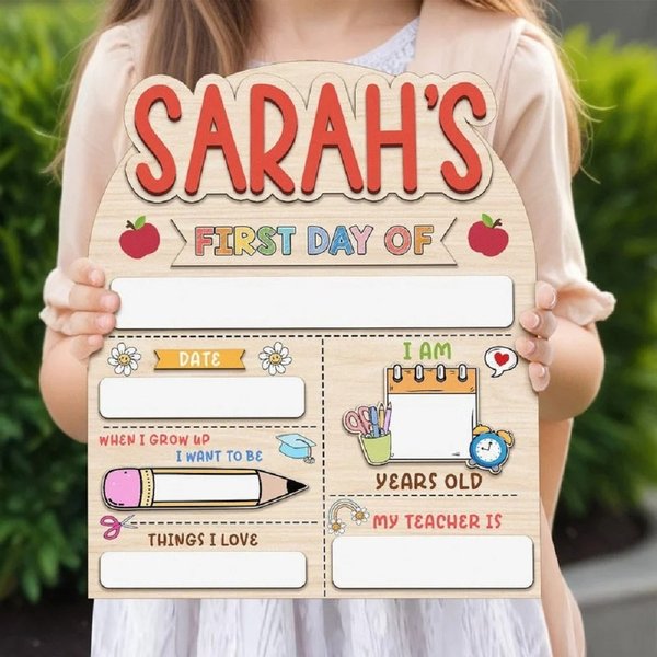 Custom First and Last Day School Sign, Kindergarten 1st Day of School Wooden School Board, First Day School/Back to School Gift for Kids