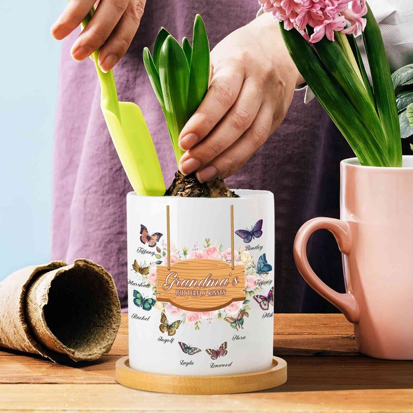 Personalized Grandma's Butterfly Kisses Ceramic Succulent Planter Pot with 1-10 Names and Bamboo Tray Christmas Birthday Gift for Grandma