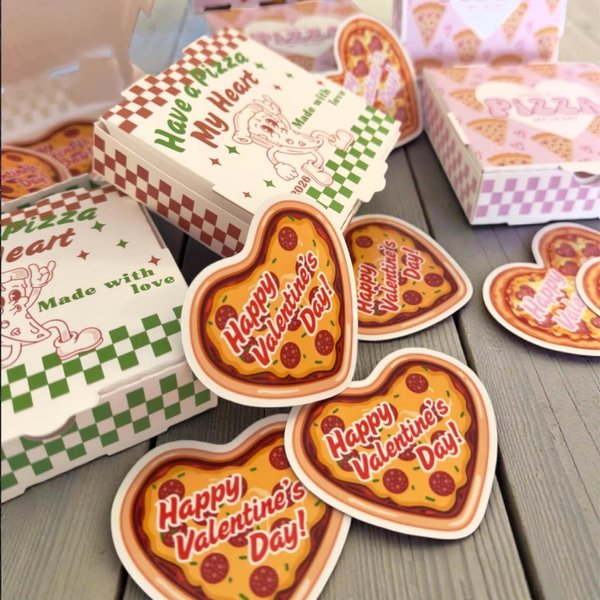 (Set of 12pcs) Mini Pizza Box with Heart Shaped Pizza Sticker, Have a Pizza My Heart Gift Card, Valentine's Day Gift for Kids/Adults