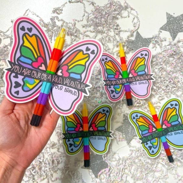 (Set of 5pcs)Personalized Name Rainbow Butterfly Stackable Crayon, Classroom Card Exchange Favors, Valentine's Day Gift for Preschool/Kinder/Kids