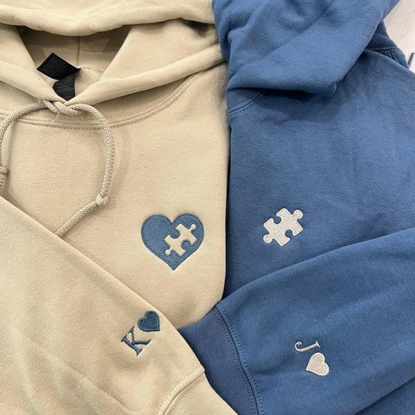 Personalized Embroidered Sweatshirt with Heart & Puzzle Piece, Custom Initials Multicolor Couples Hoodie, Anniversary/Valentine’s Day Gift for Her/Him