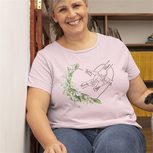 Personalisierte Geburt Blume Herz Hände in den Händen Multicolor 100% Baumwolle T-shirt mit Namen Muttertag Urlaub Geschenk für Mütter Großmütter