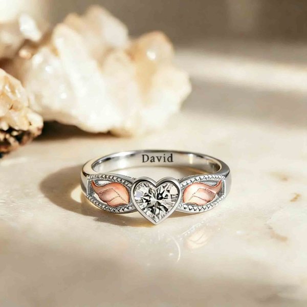 Bague Personnalisée Ailes d'Ange avec Nom et Pierre de Naissance, Bijoux de Souvenir Cadeau pour Elle à l'occasion d'un Anniversaire