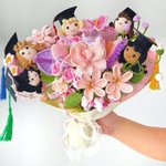 Personalized Crochet Graduation Bouquet with Doll, Class of 2026 Handmade Gift, Graduation Day Gift for Her/Grad