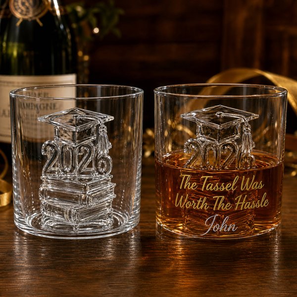 Verre à whisky personnalisé 2026 avec nom et texte, gobelet en cristal avec bouchon et sculpture de livre, cadeau de fin d'études pour lui/elle/diplômé(e)